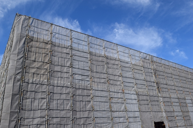 足場材のメッシュシートとは 役割や法規定 認定基準をご紹介 足場のことならasnova