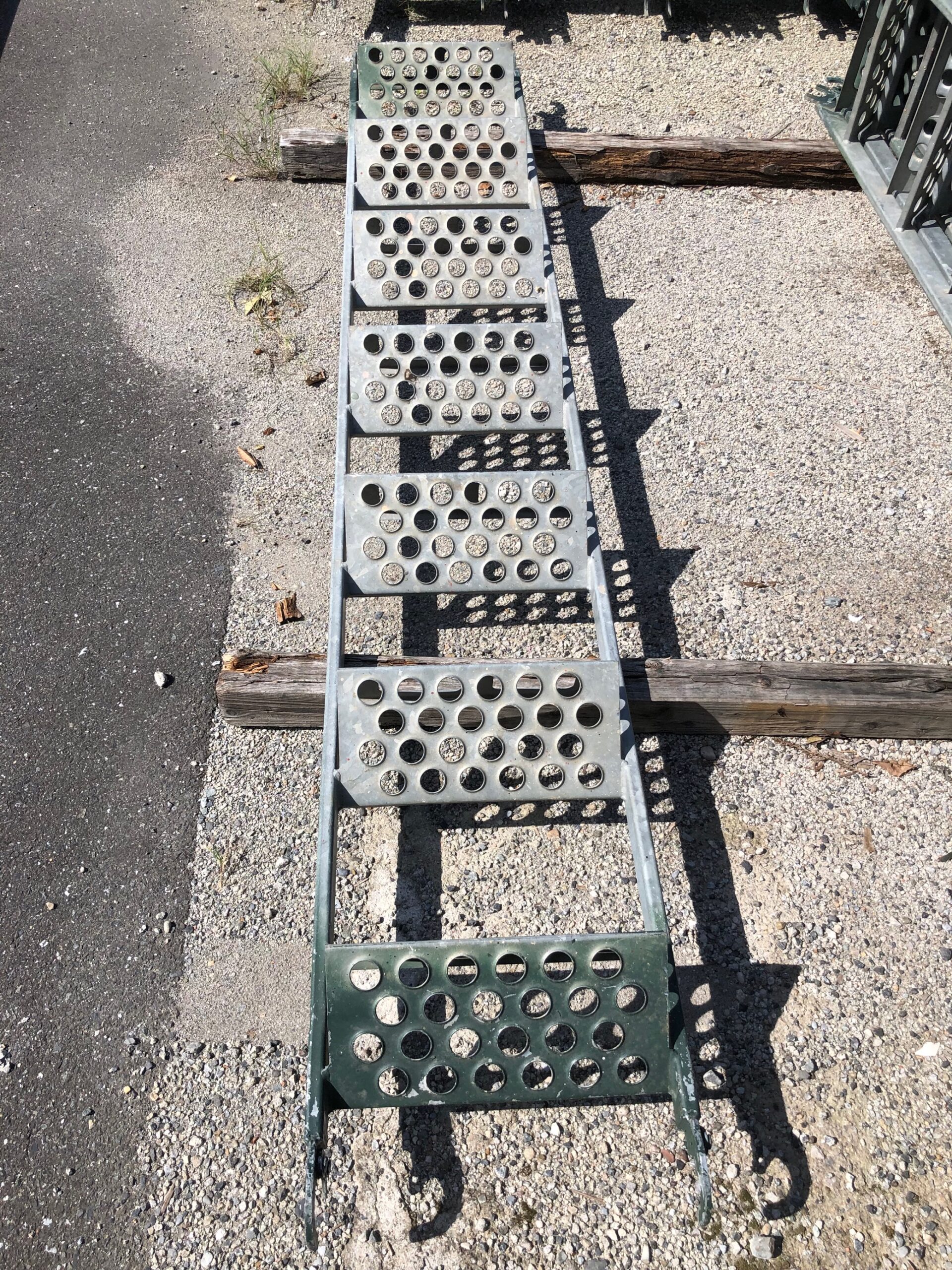 鋼製階段Aタイプ